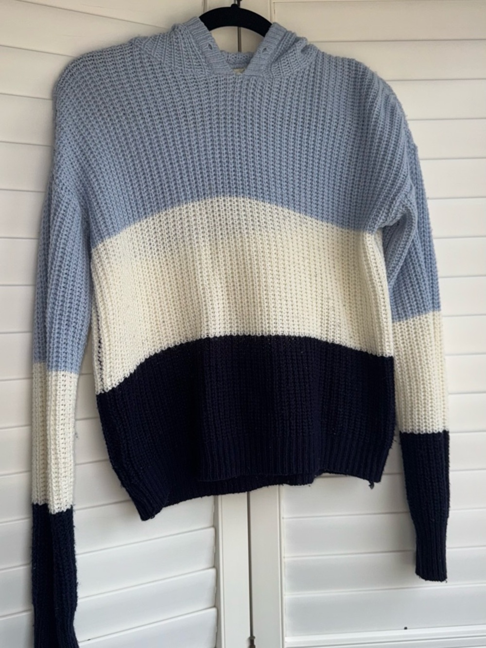 Urban Heritage Colorblock Hooded Sweater - Light Blue, White & Navy